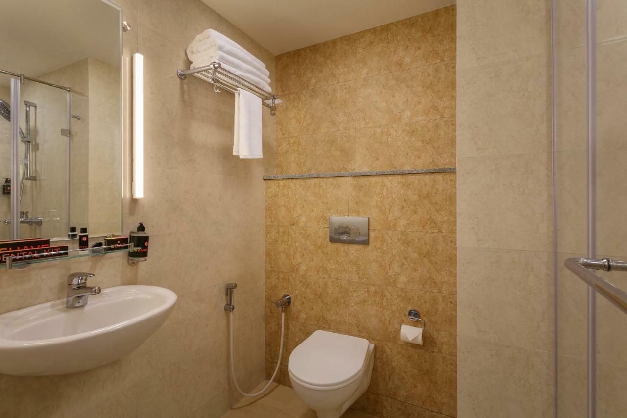 Ginger Sanand Otel Dış mekan fotoğraf